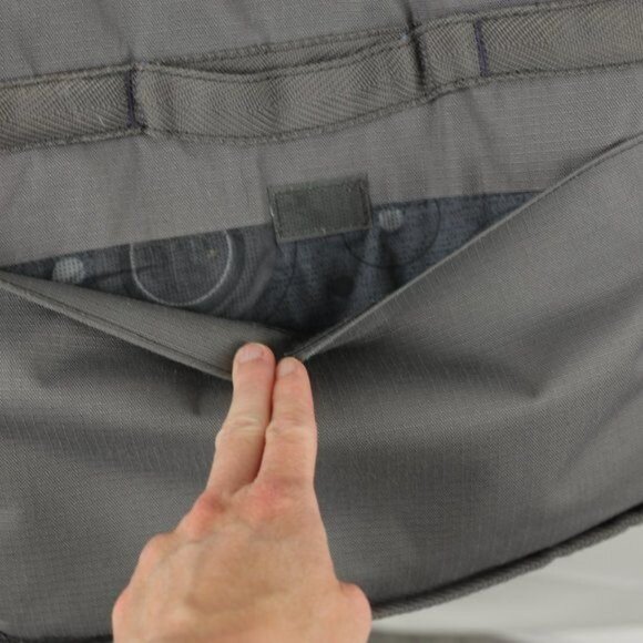 LeSportsac Women's Gray Canvas Rip Stop Flap Crossbody Bag - Picture 4 of 7